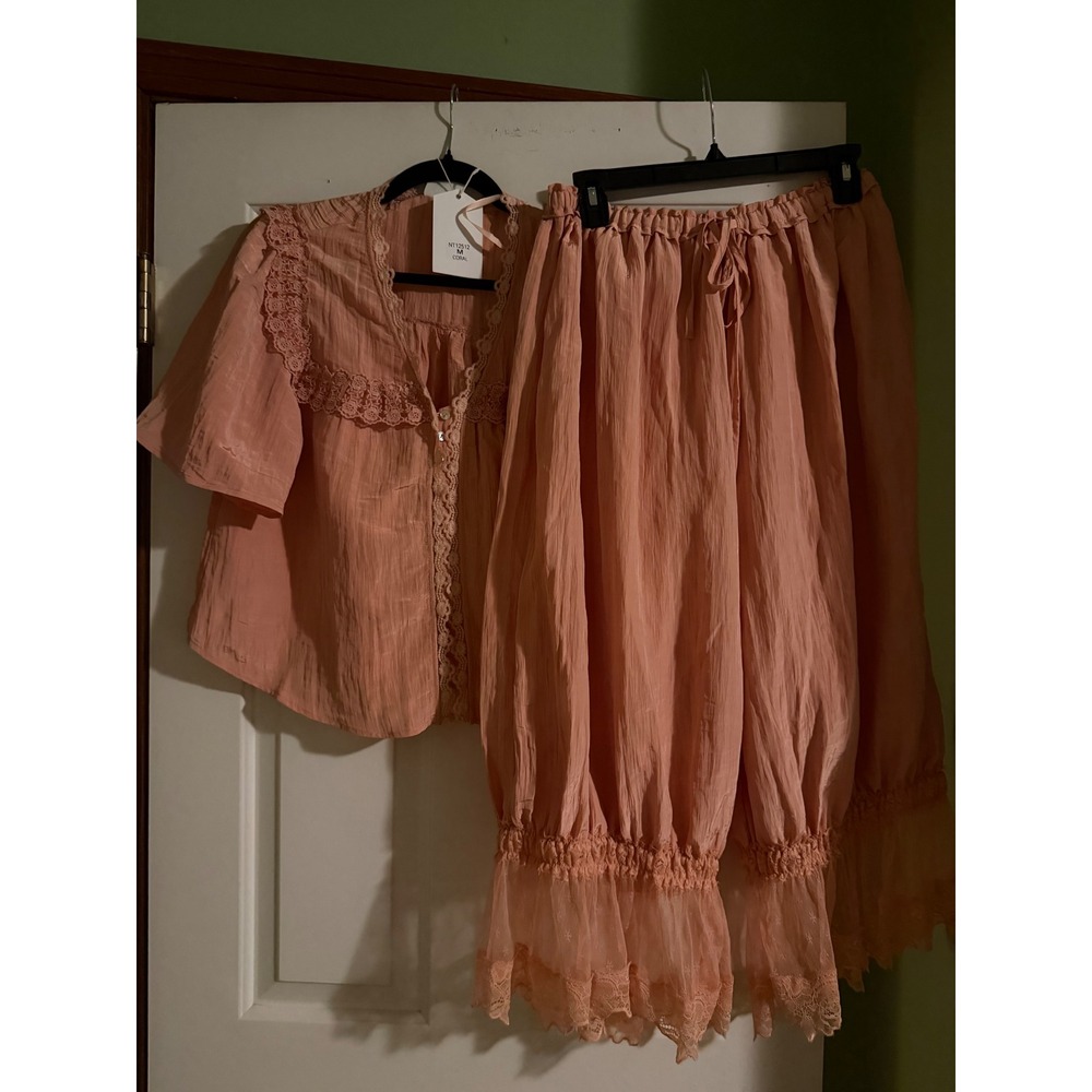 New J Very J 2 Piece Set Bloomer Pants and Lace Trim Top Terracotta Peach Medium - Picture 11 of 12